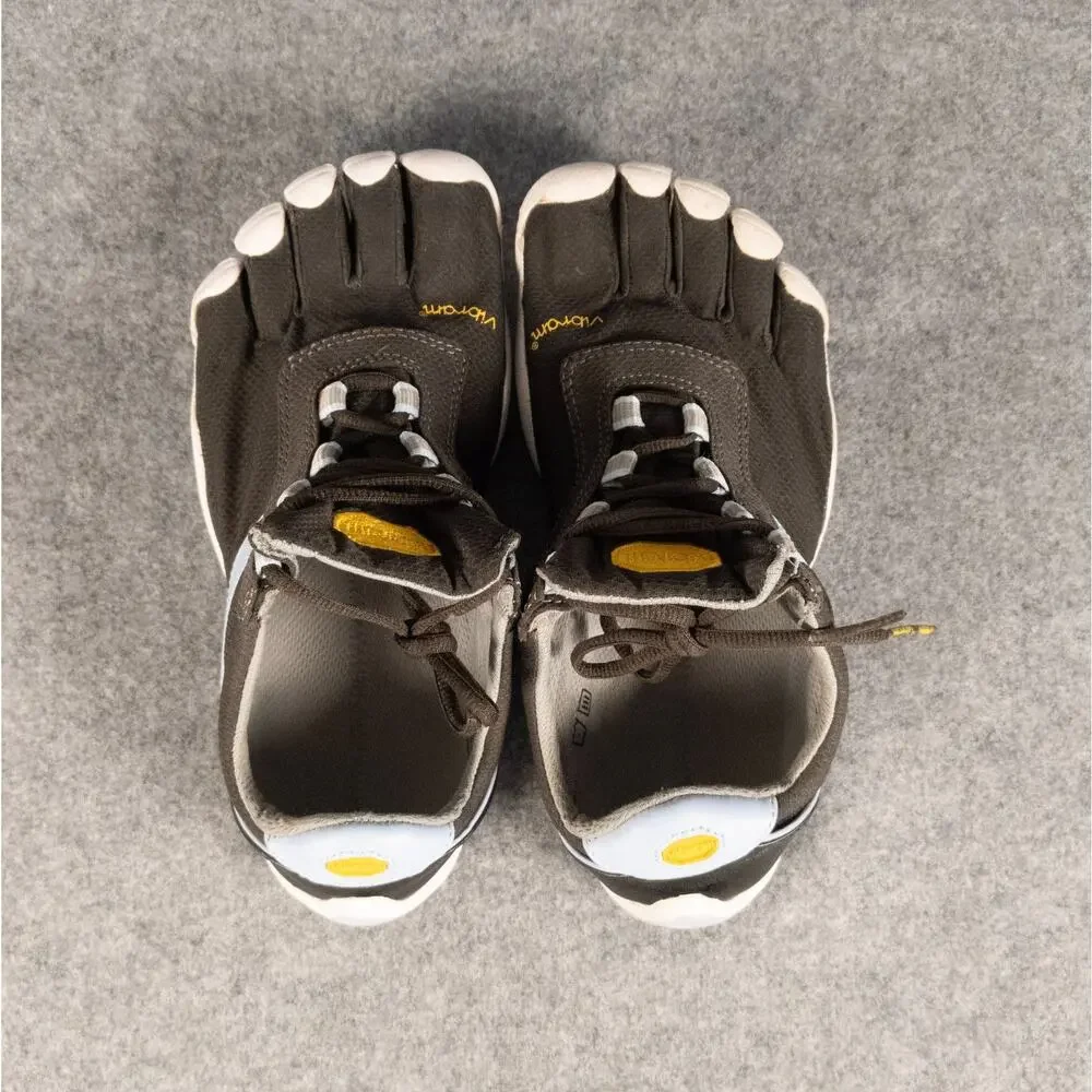 Vibram black white